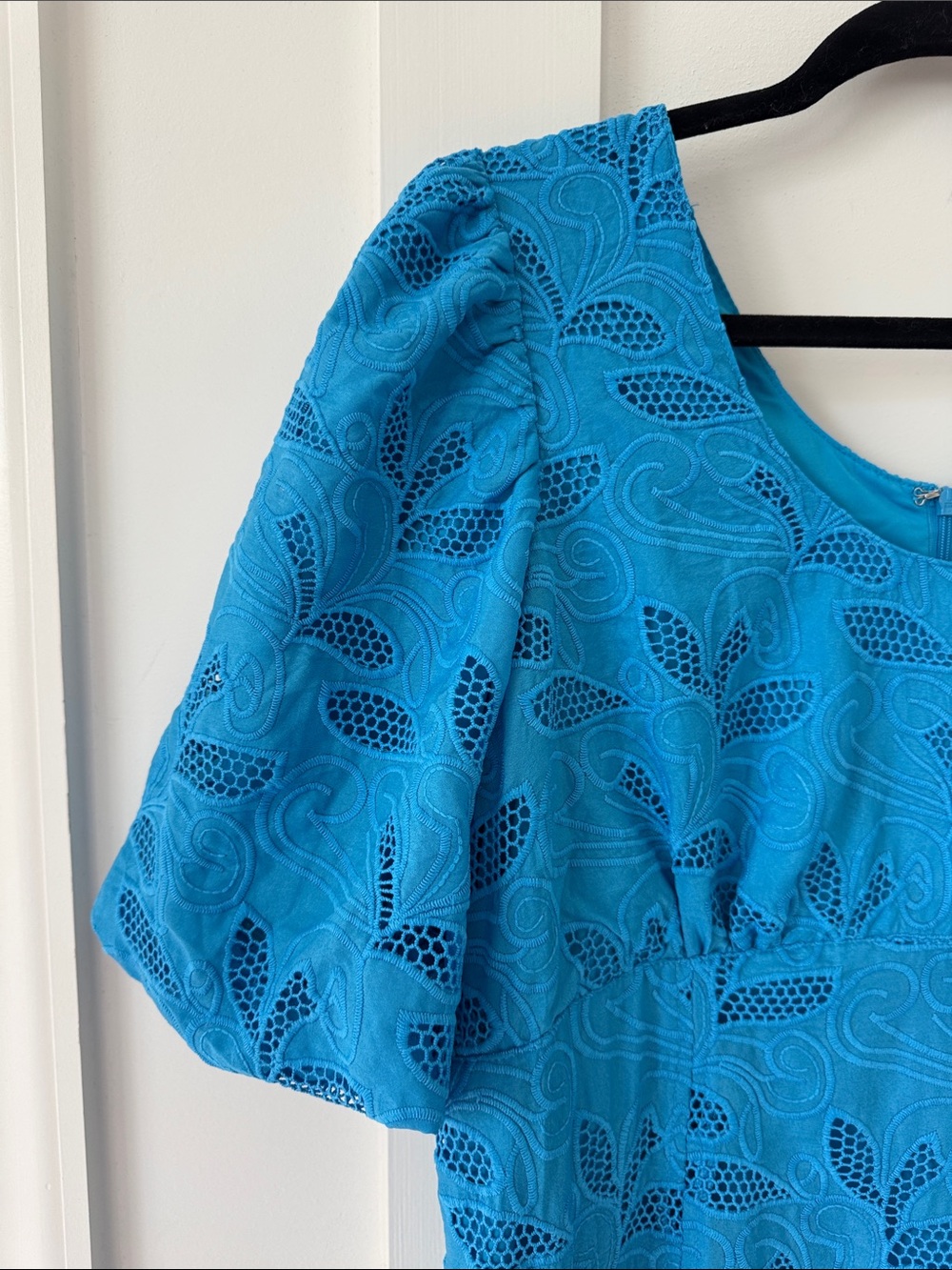 Tuckernuck HYACINTH HOUSE Azure Eyelet Ainsley Midi Dress Size L - Picture 6 of 13